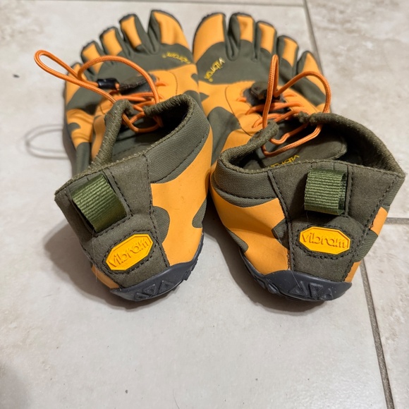 Vibram Five Fingers V-Alpha Women's Orange Military Barefoot Shoes 37 - Picture 4 of 6